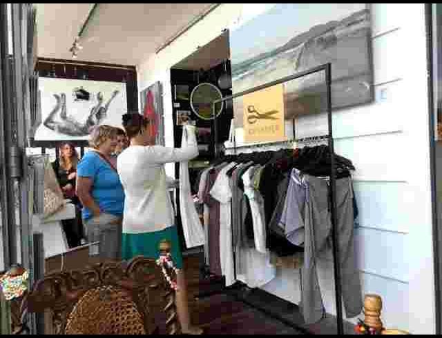 173M² RETAIL FOR SALE IN KALK BAY